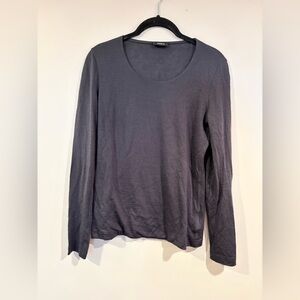 Akris cashmere & silk long sleeve size 10 fits medium
